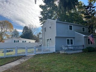 3 Henley Street, Charlestown, RI 02813