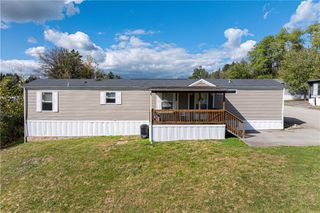 204 Castle Rd, Canton Twp, PA 15301