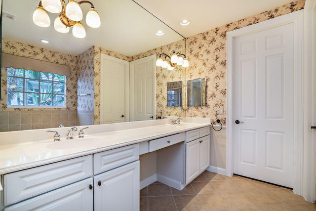 2002 Graden Drive, Palm Beach Gardens, FL 33410