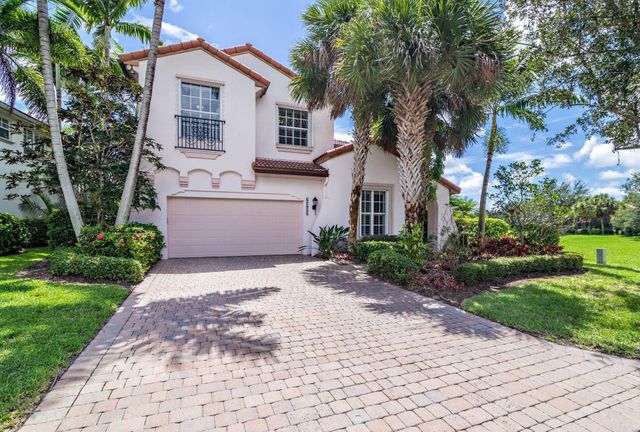 2002 Graden Drive, Palm Beach Gardens, FL 33410