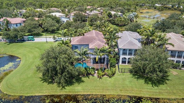 2002 Graden Drive, Palm Beach Gardens, FL 33410