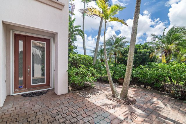 2002 Graden Drive, Palm Beach Gardens, FL 33410