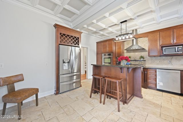 535 E 44th Street, Savannah, GA 31405