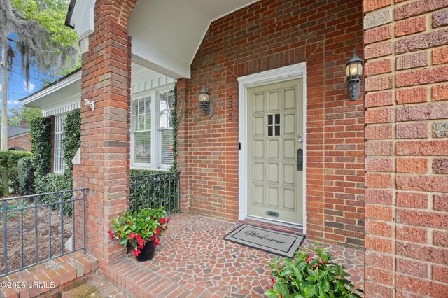 535 E 44th Street, Savannah, GA 31405