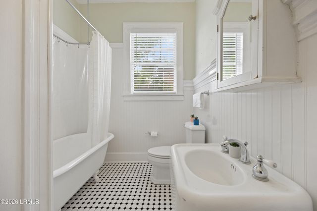 535 E 44th Street, Savannah, GA 31405