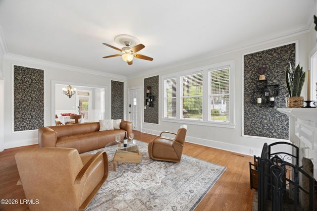 535 E 44th Street, Savannah, GA 31405