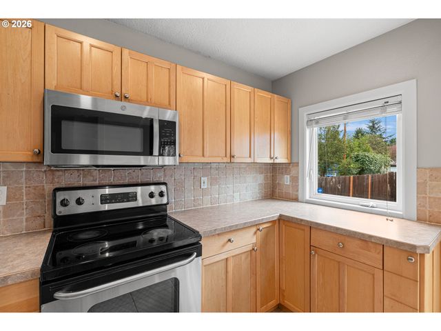 6000 Se 128TH Ave, Portland, OR 97236