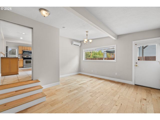 6000 Se 128TH Ave, Portland, OR 97236