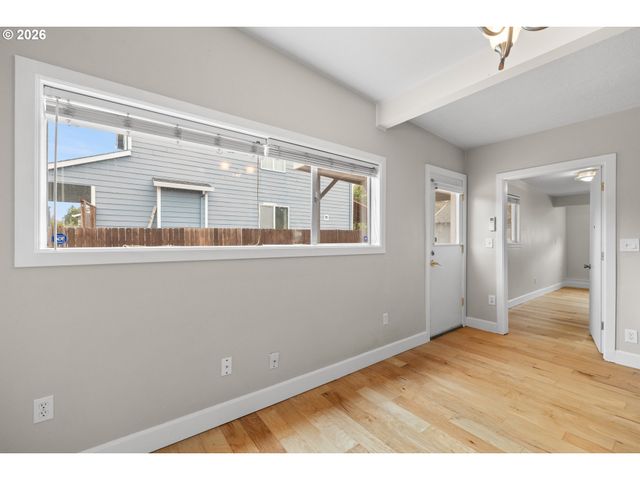 6000 Se 128TH Ave, Portland, OR 97236