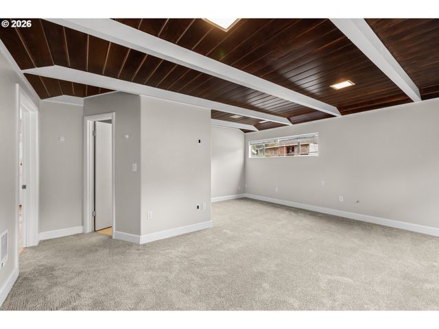 6000 Se 128TH Ave, Portland, OR 97236