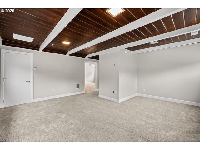 6000 Se 128TH Ave, Portland, OR 97236