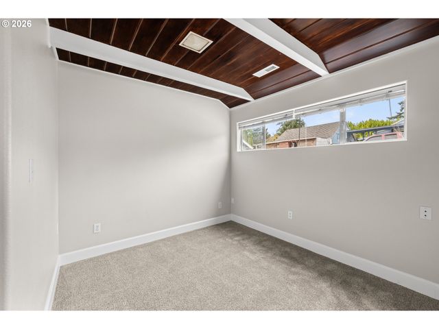 6000 Se 128TH Ave, Portland, OR 97236