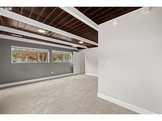 6000 Se 128TH Ave, Portland, OR 97236