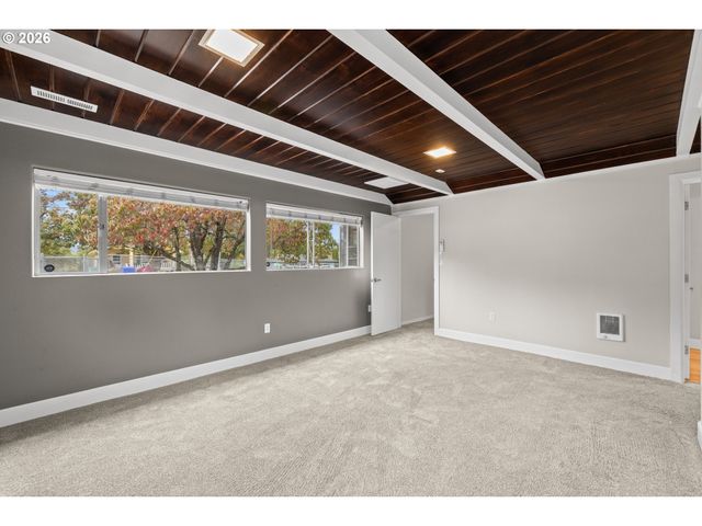 6000 Se 128TH Ave, Portland, OR 97236