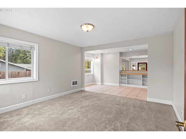 6000 Se 128TH Ave, Portland, OR 97236