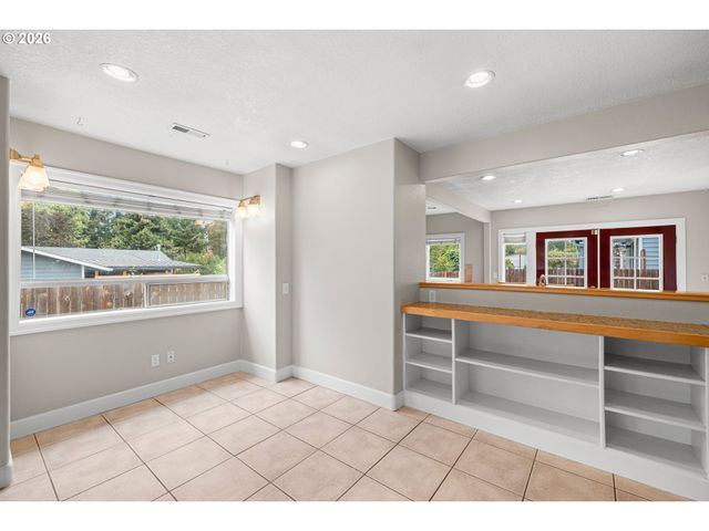 6000 Se 128TH Ave, Portland, OR 97236