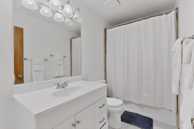 1535 Avenida De Las Americas, Santa Fe, NM 87507