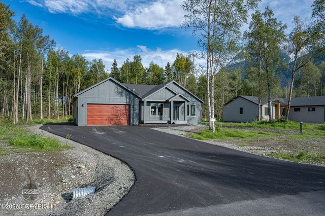 5741 S Gates Street, Palmer, AK 99645