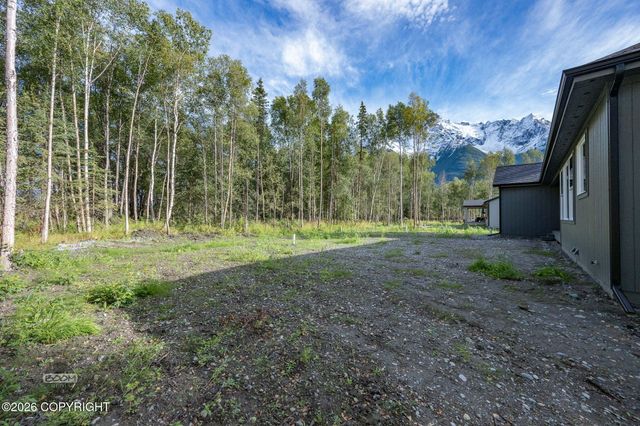 5741 S Gates Street, Palmer, AK 99645