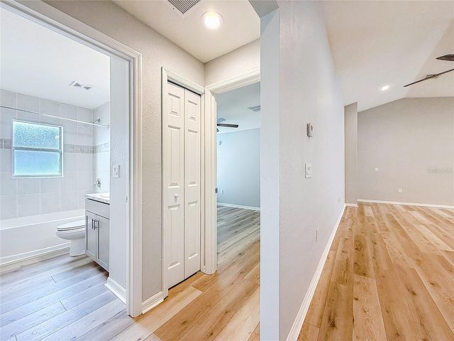 6945 GIDEON CIRCLE, Zephyrhills, FL 33541