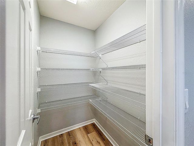 6945 GIDEON CIRCLE, Zephyrhills, FL 33541