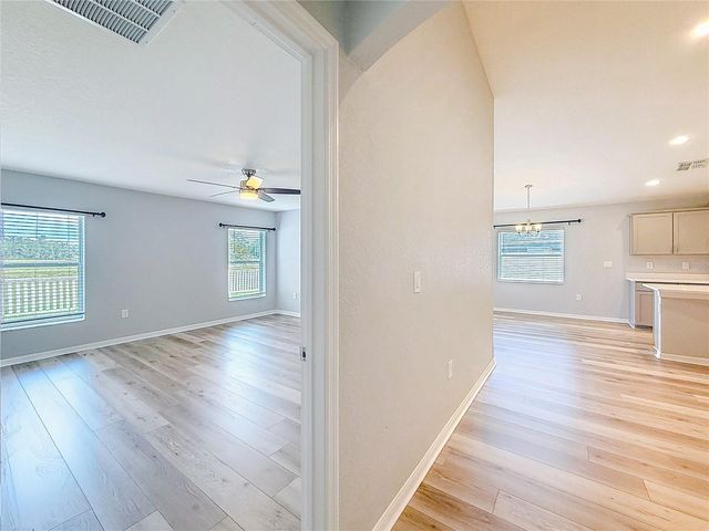 6945 GIDEON CIRCLE, Zephyrhills, FL 33541