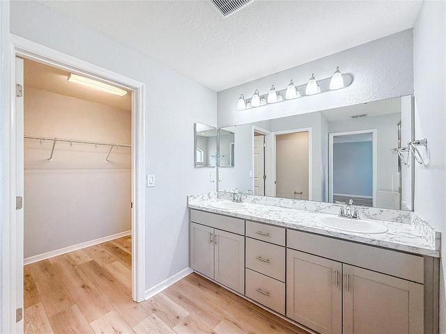 6945 GIDEON CIRCLE, Zephyrhills, FL 33541