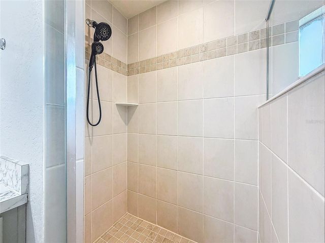 6945 GIDEON CIRCLE, Zephyrhills, FL 33541