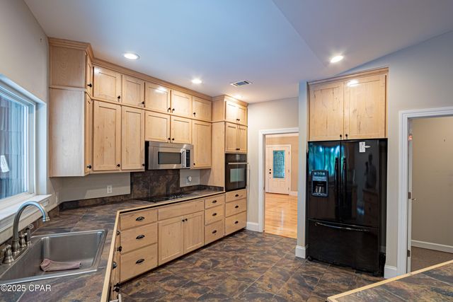 1310 Pine Bluff Court, Chipley, FL 32428