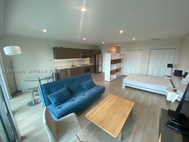 1600 SW 1st Ave 811, Miami, FL 33129