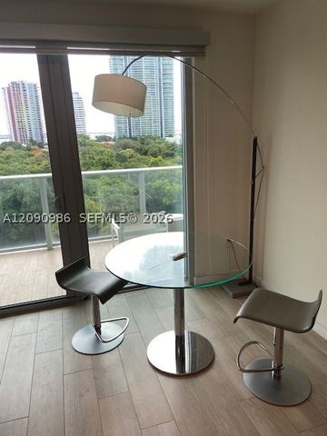 1600 SW 1st Ave 811, Miami, FL 33129