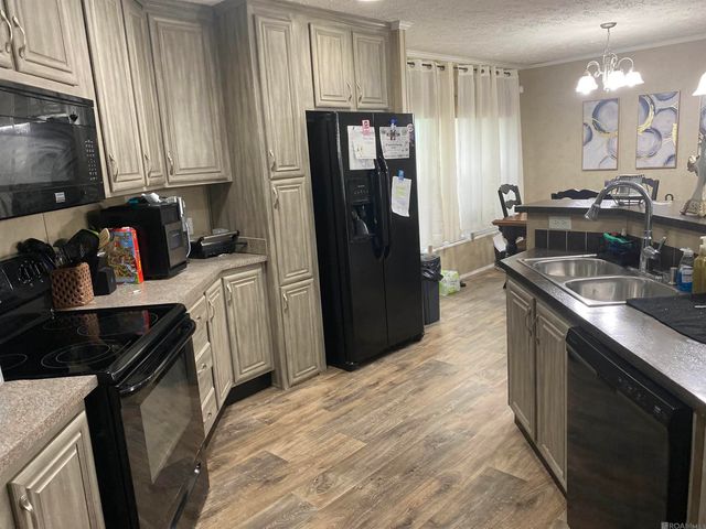 18218 Muddy Creek Rd, Prairieville, LA 70769