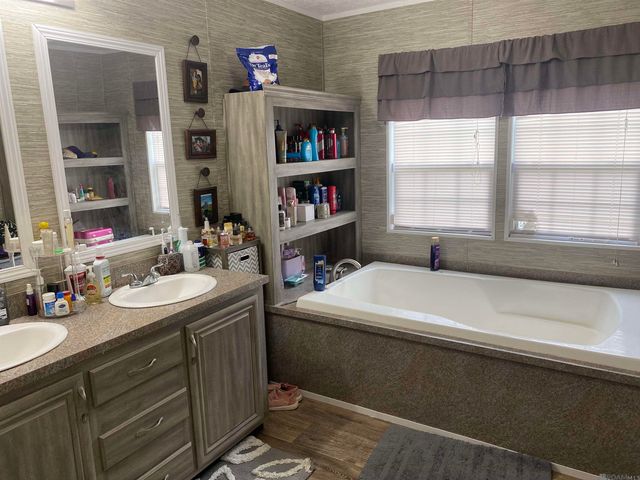18218 Muddy Creek Rd, Prairieville, LA 70769