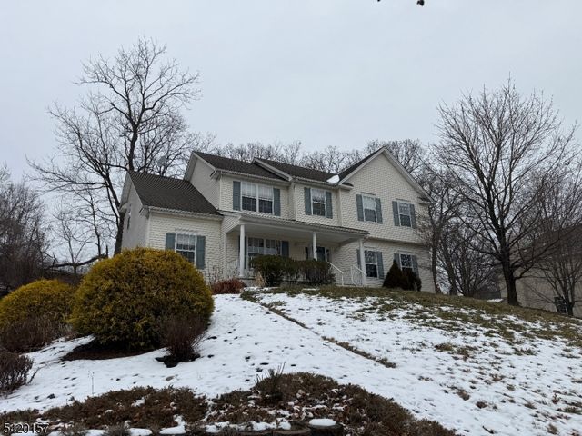 39 Canterbury Ln, Mansfield Twp., NJ 07840