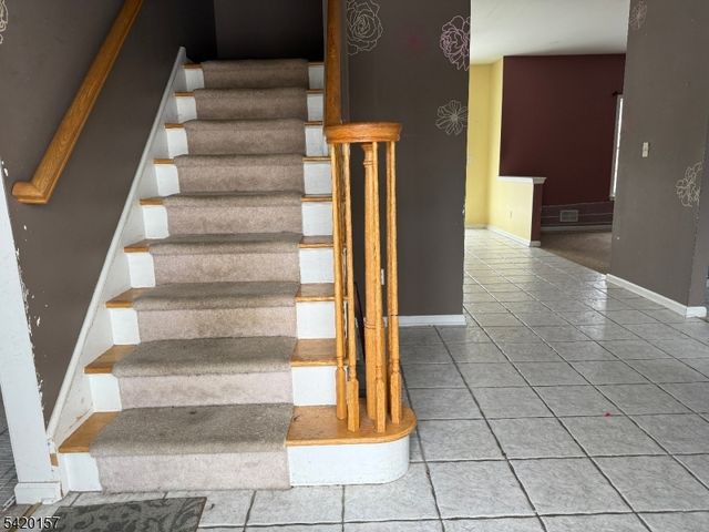 39 Canterbury Ln, Mansfield Twp., NJ 07840
