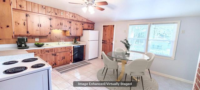 9715 W Wisconsin AVENUE, Wauwatosa, WI 53226