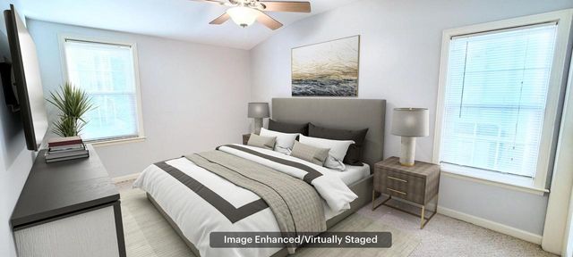 9715 W Wisconsin AVENUE, Wauwatosa, WI 53226