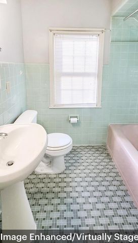 9715 W Wisconsin AVENUE, Wauwatosa, WI 53226