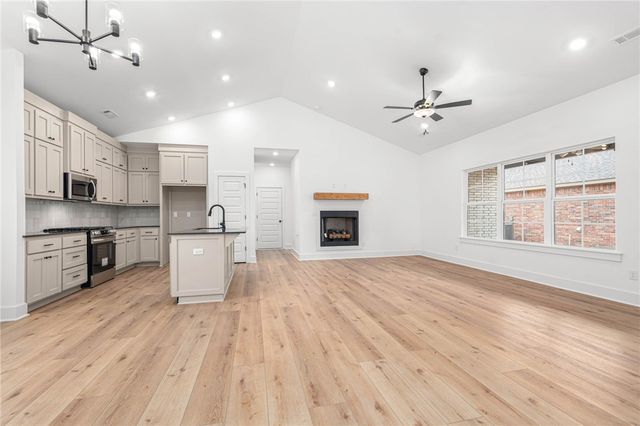 6812 Fir Street, Fort Smith, AR 72916