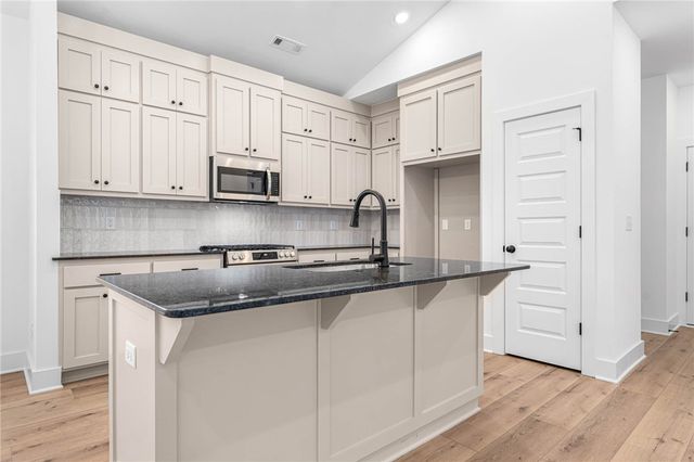 6812 Fir Street, Fort Smith, AR 72916