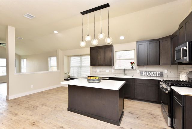 7715 Butler Lakes Court, Rosenberg, TX 77469