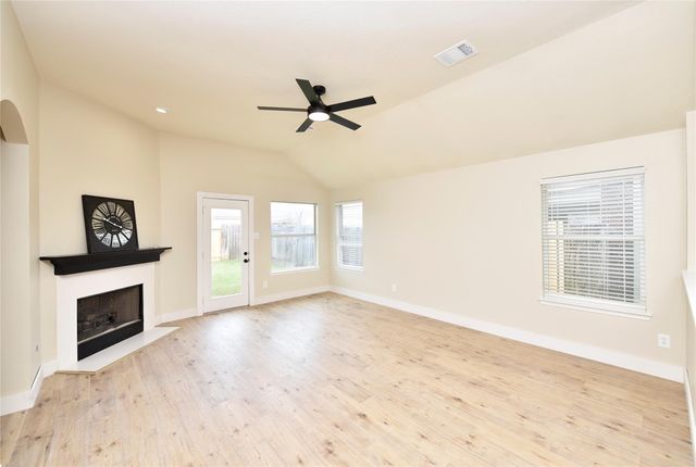 7715 Butler Lakes Court, Rosenberg, TX 77469