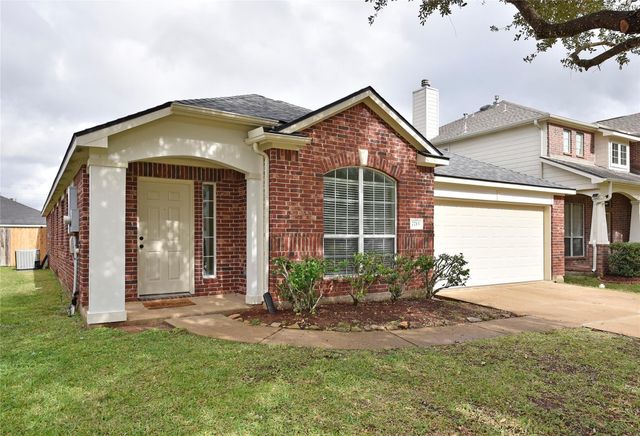 7715 Butler Lakes Court, Rosenberg, TX 77469