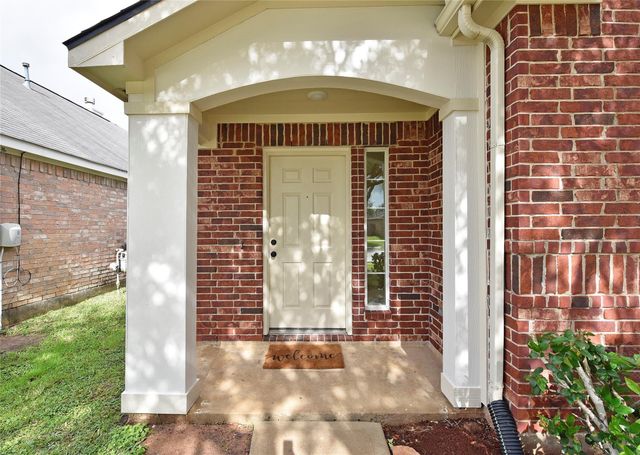 7715 Butler Lakes Court, Rosenberg, TX 77469