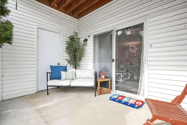 6220 Harbour Pointe, 101, Columbus, OH 43231