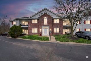 6220 Harbour Pointe, 101, Columbus, OH 43231