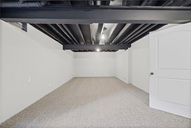 1402 SW 8th Terrace, Oak Grove, MO 64075