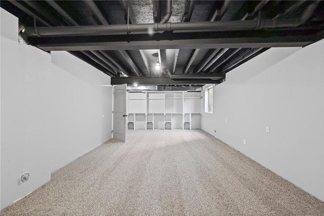 1402 SW 8th Terrace, Oak Grove, MO 64075