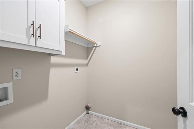 1402 SW 8th Terrace, Oak Grove, MO 64075