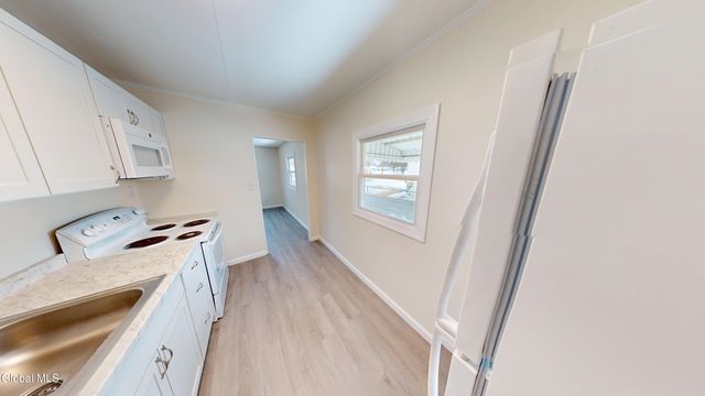 13 Hawley Avenue, Colonie, NY 12205